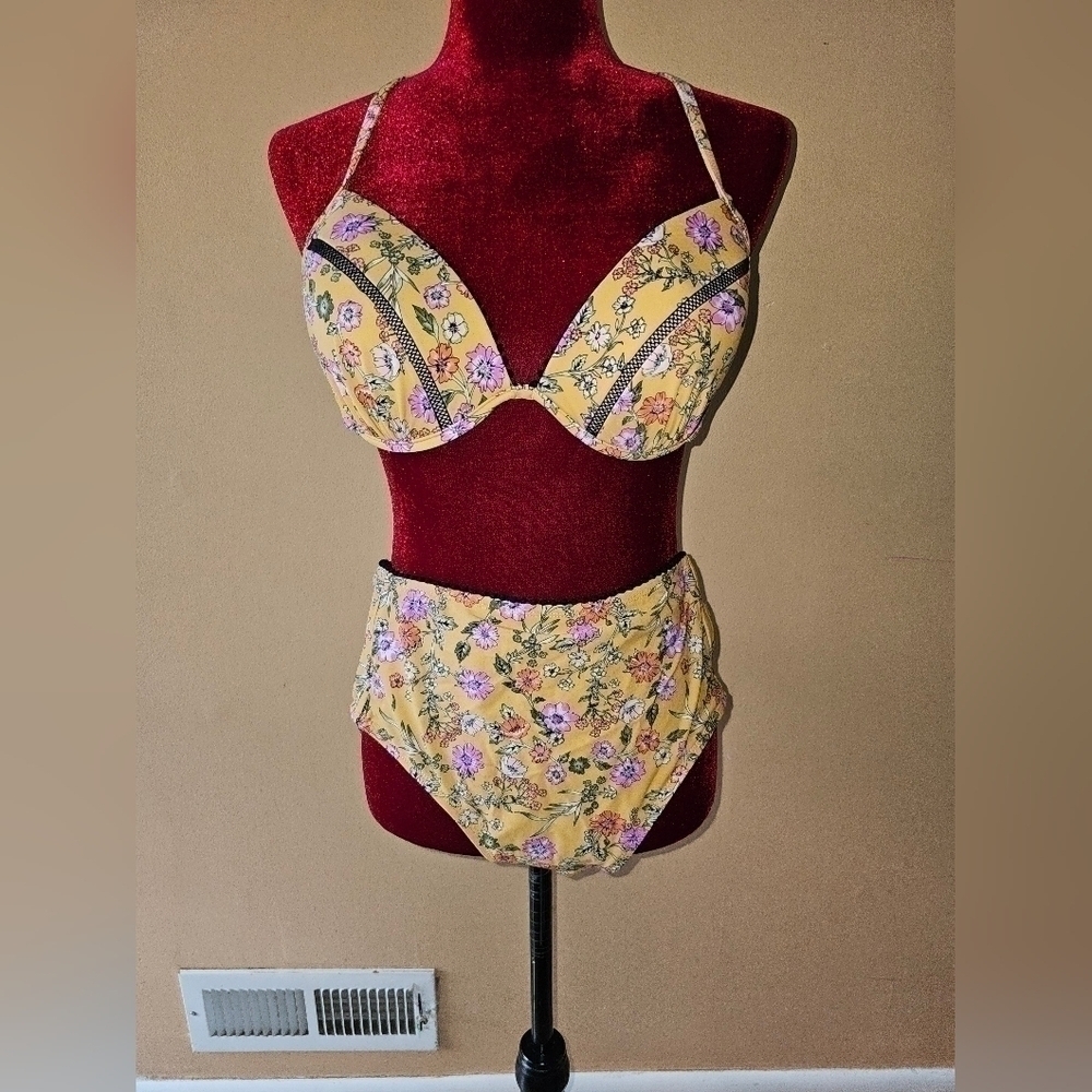 Time & Tru Gold Flowery 2pc Swim Suit  size L 12-14   "V"